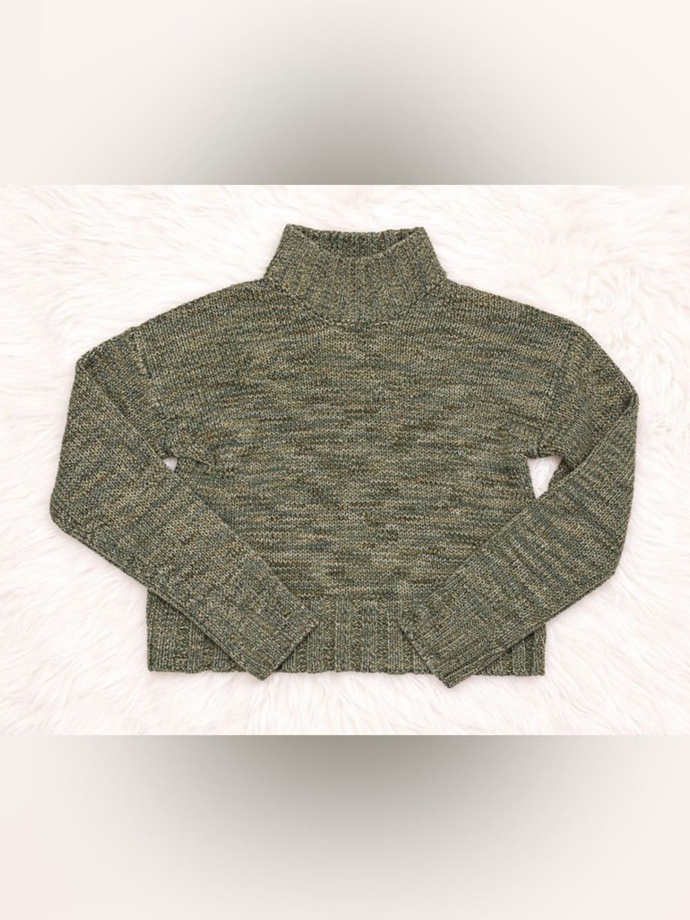 SO Sage Green Marled Knit Turtleneck Sweater Small Cozy Cropped Boho Fall Winter